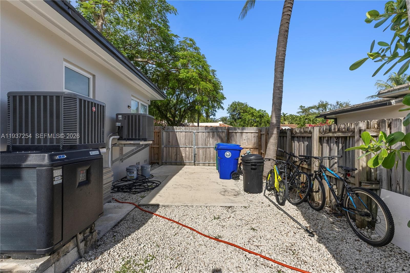 800 NE 72nd St, Miami FL 33138 — 36