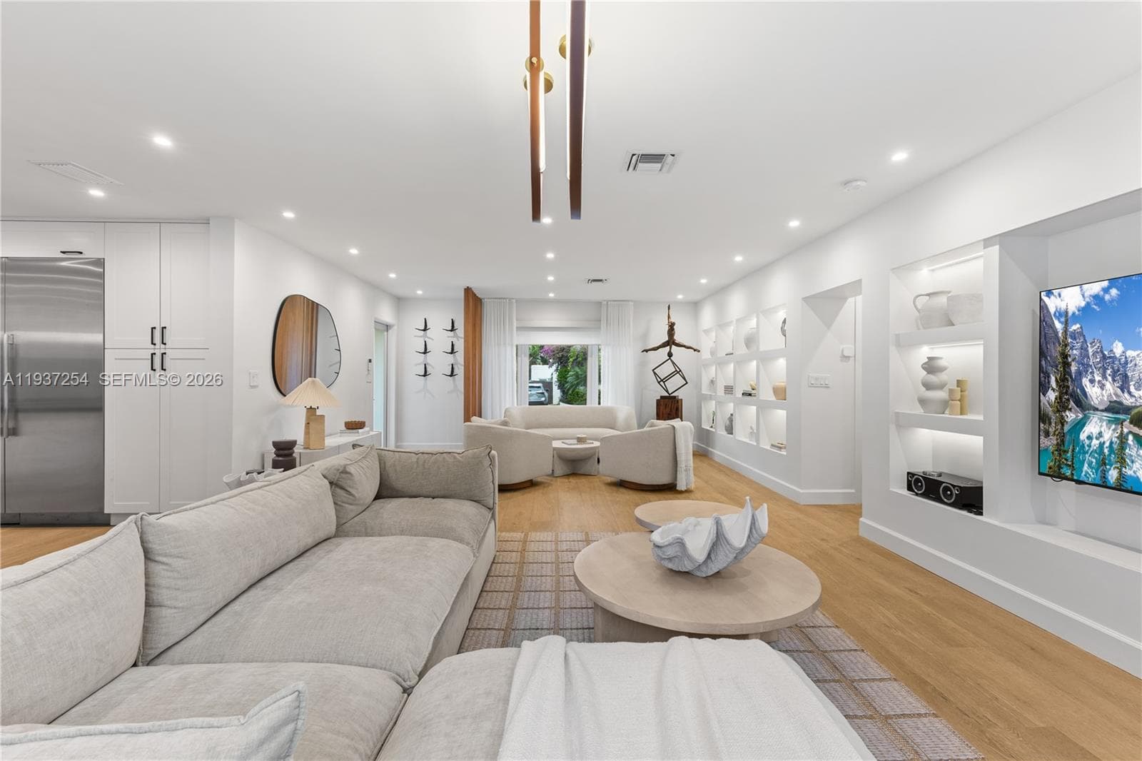800 NE 72nd St, Miami FL 33138 — 14