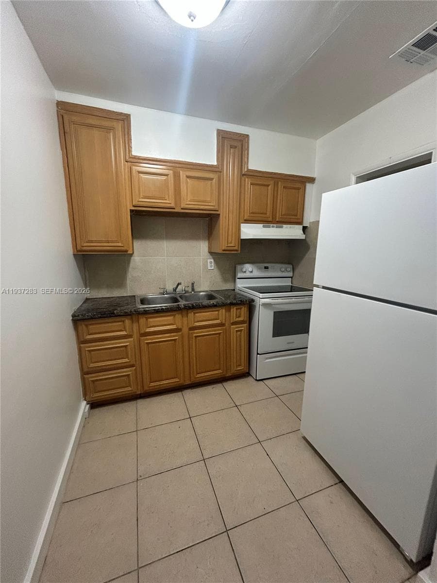 1220 NE 110th Ter # B, Miami FL 33161 — 2