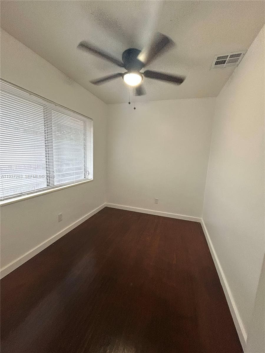 1220 NE 110th Ter # B, Miami FL 33161 — 7