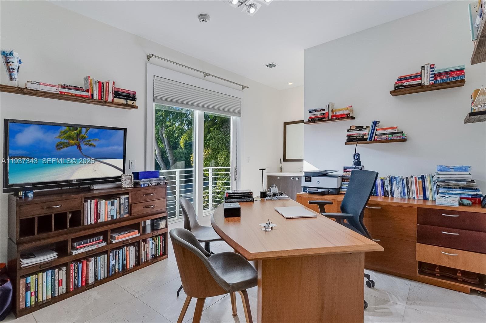 3835 Carole Ct, Miami FL 33133 — 22