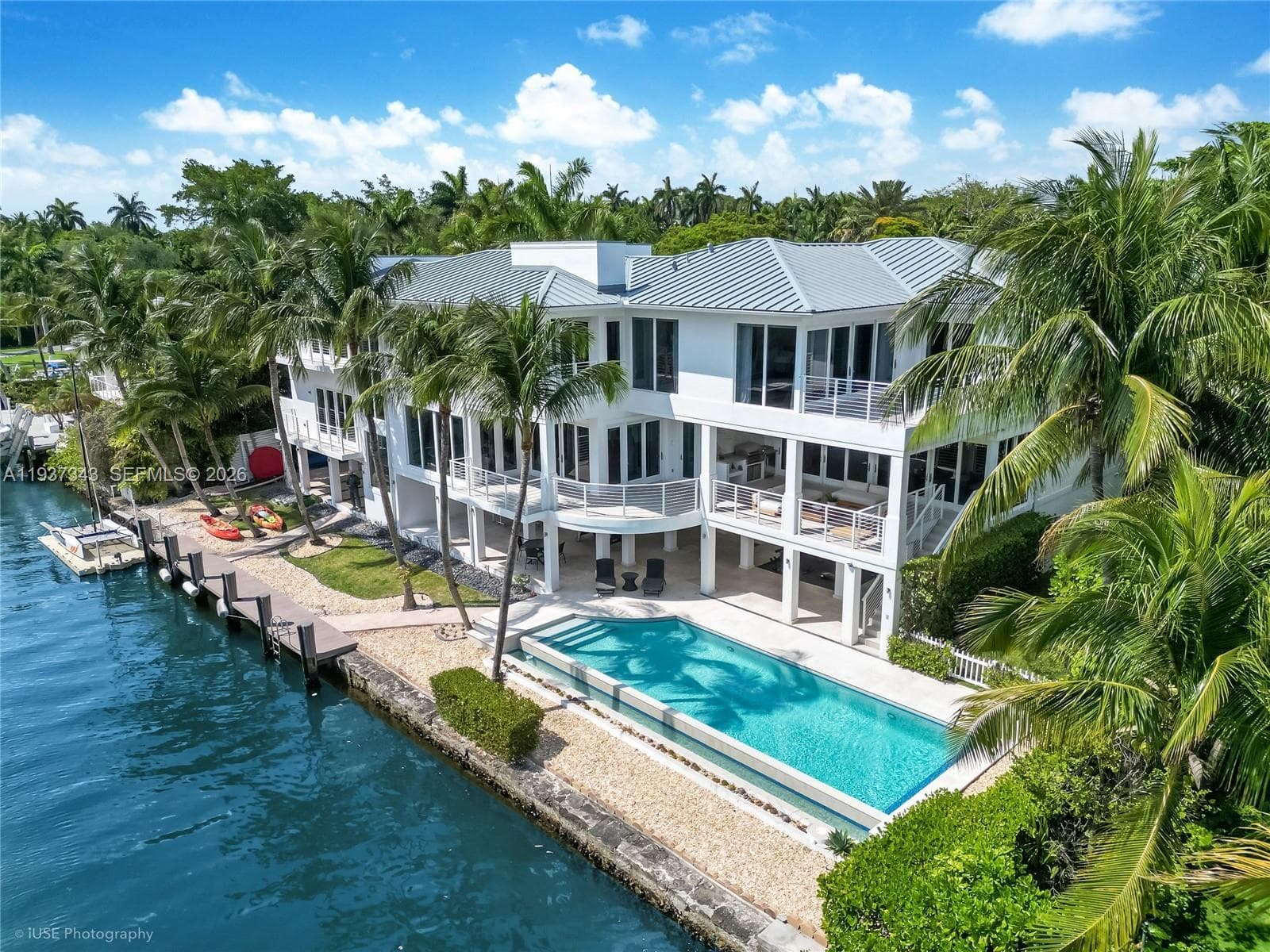 3835 Carole Ct, Miami FL 33133 — 45