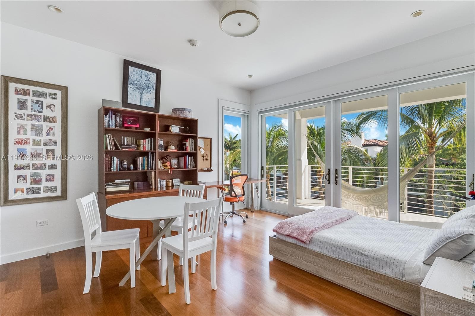 3835 Carole Ct, Miami FL 33133 — 37