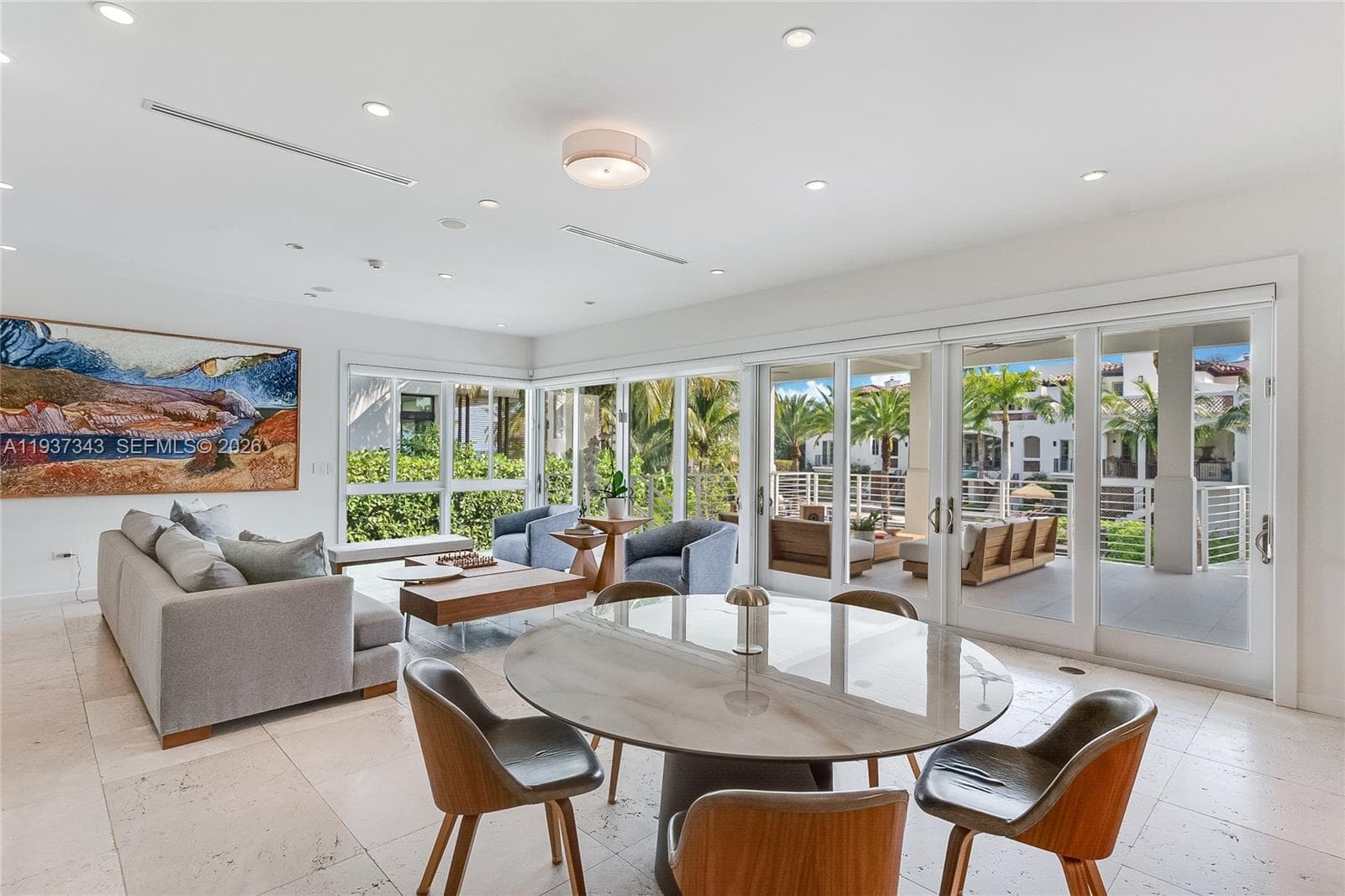 3835 Carole Ct, Miami FL 33133 — 19