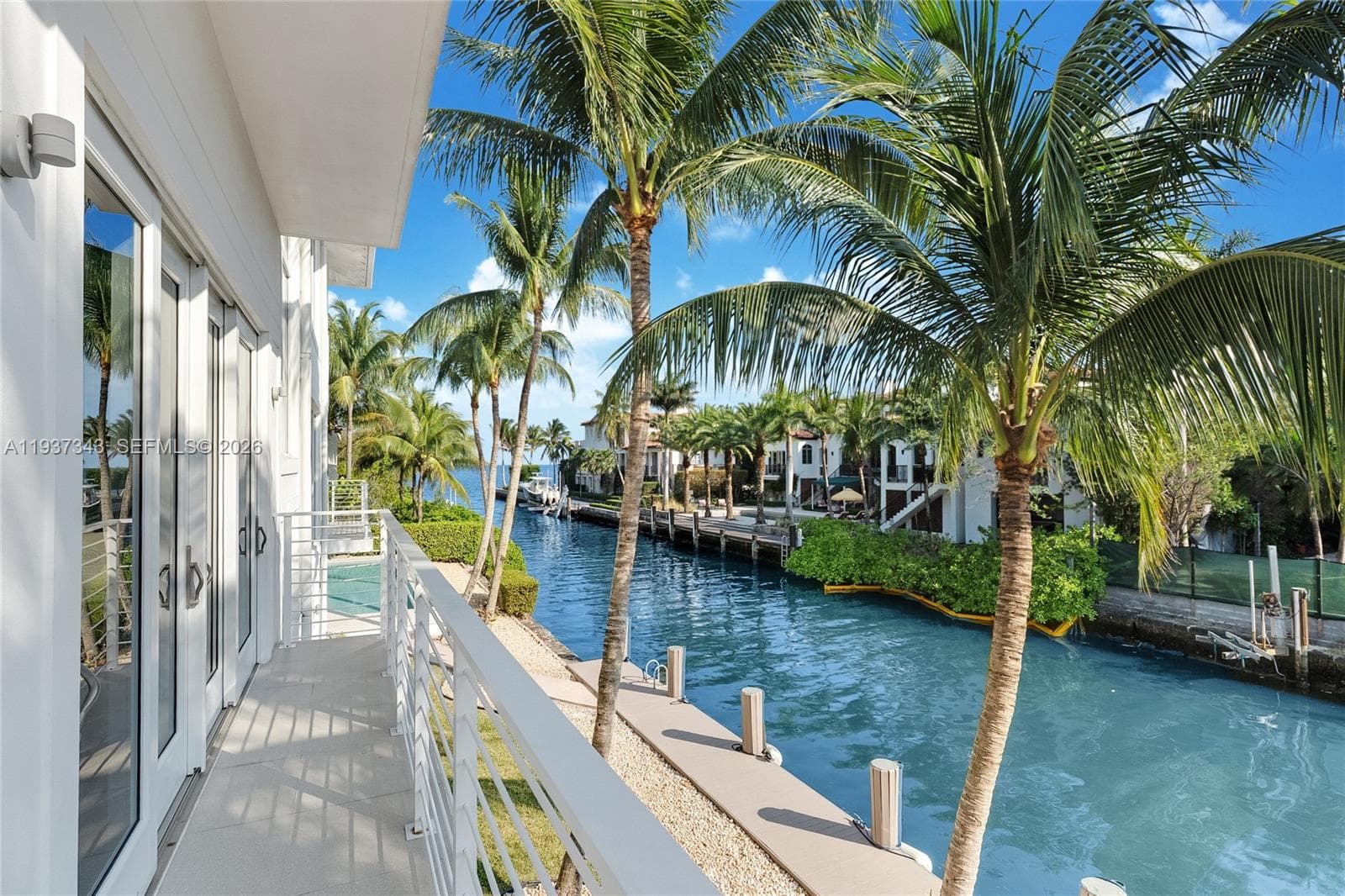 3835 Carole Ct, Miami FL 33133 — 39