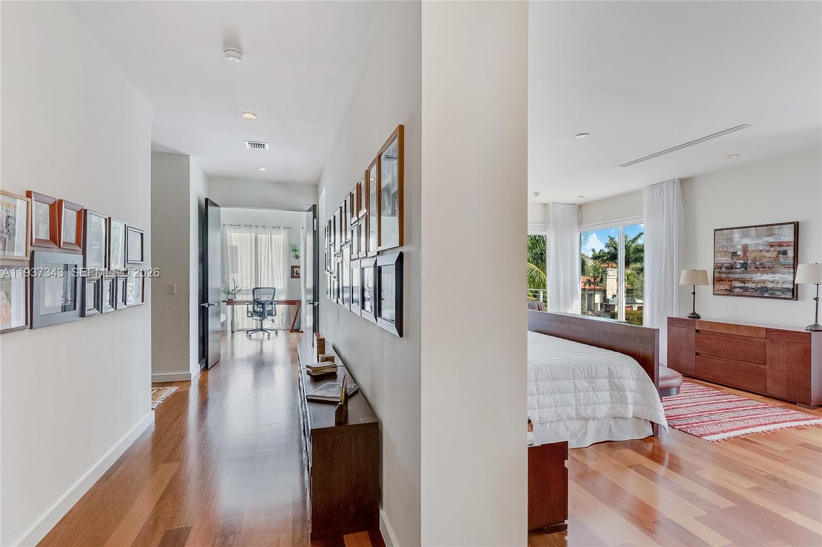 3835 Carole Ct, Miami FL 33133 — 29
