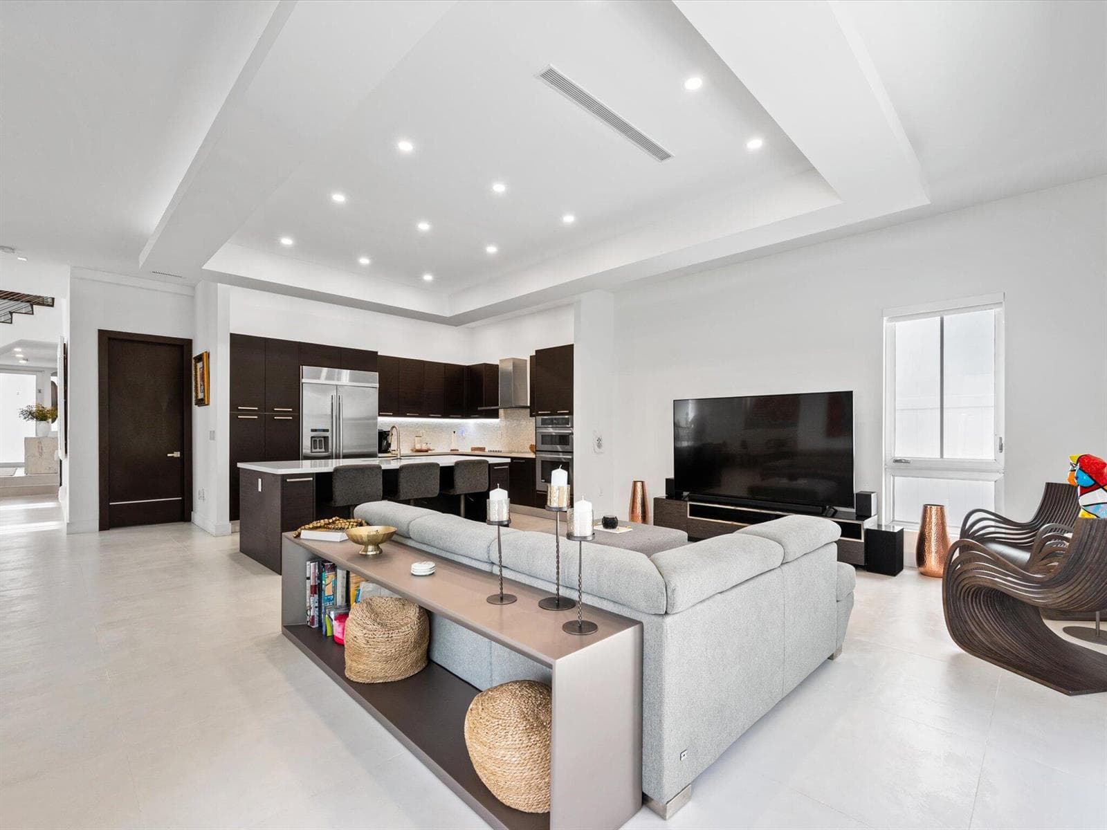 8405 NW 34th Drive, Doral FL 33122 — 12