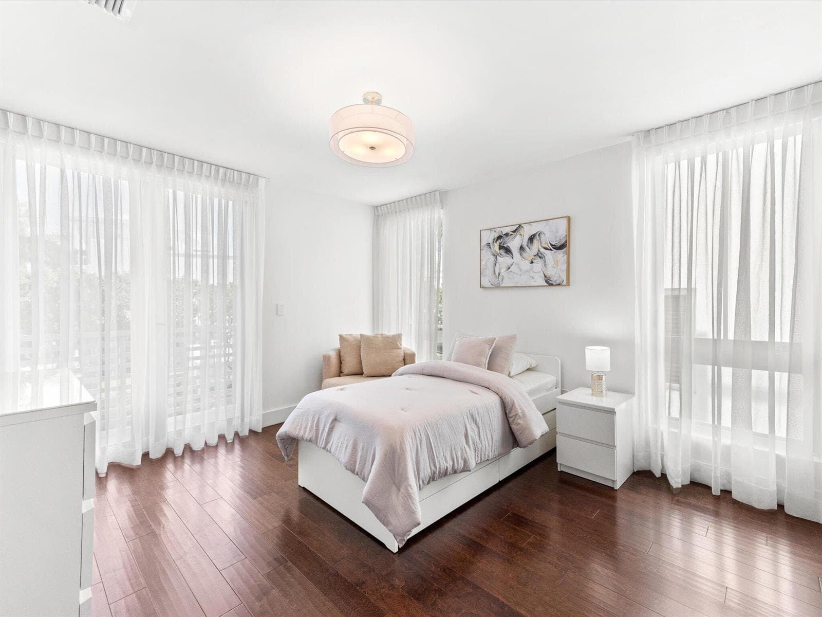 8405 NW 34th Drive, Doral FL 33122 — 24