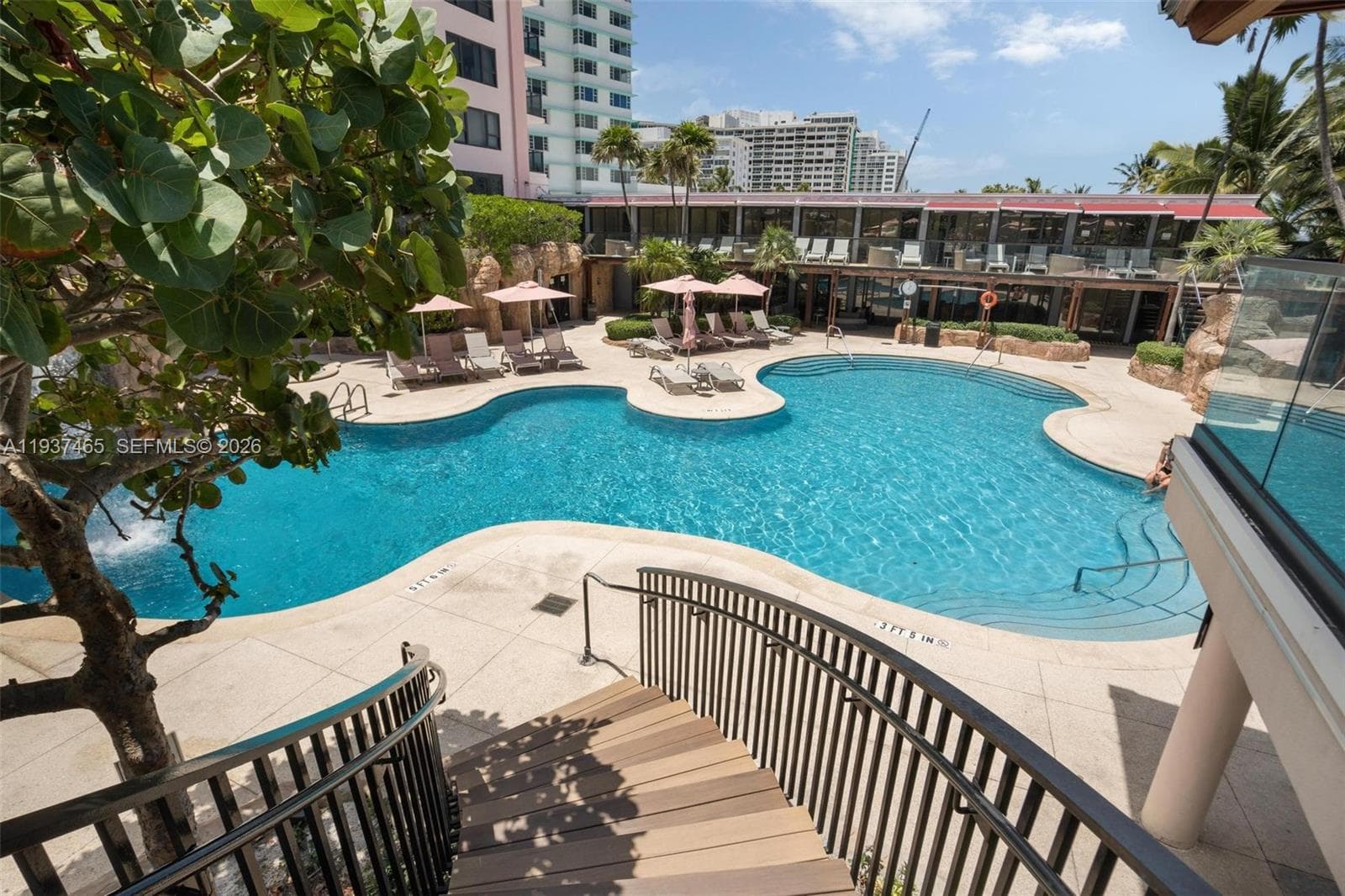 5225 Collins Ave # 1221, Miami Beach FL 33140 — 100