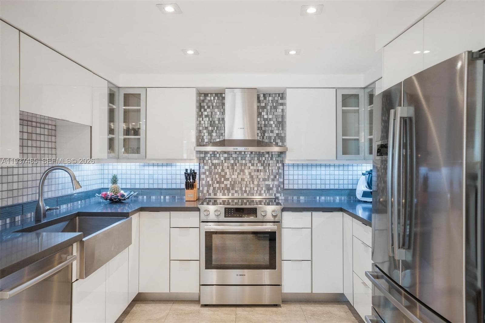 5225 Collins Ave # 1221, Miami Beach FL 33140 — 47