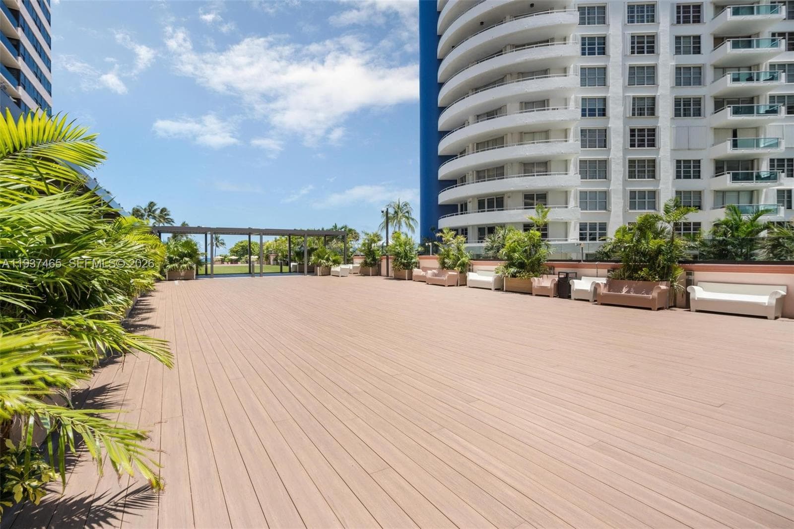 5225 Collins Ave # 1221, Miami Beach FL 33140 — 94