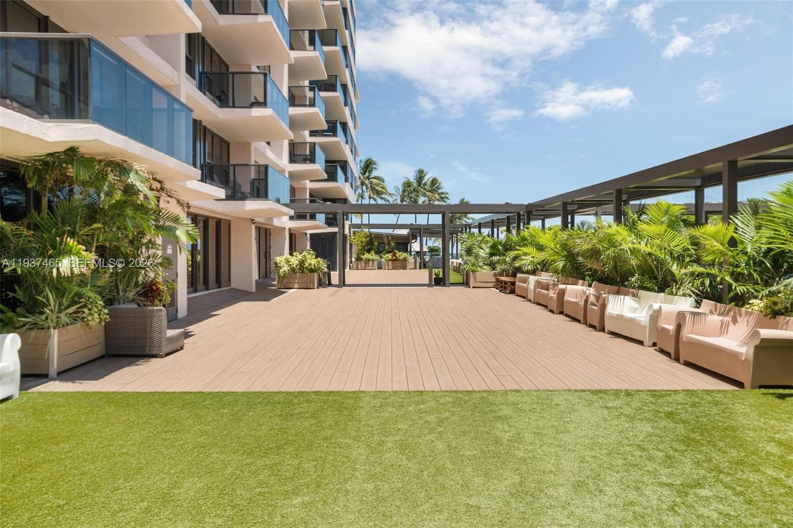 5225 Collins Ave # 1221, Miami Beach FL 33140 — 92