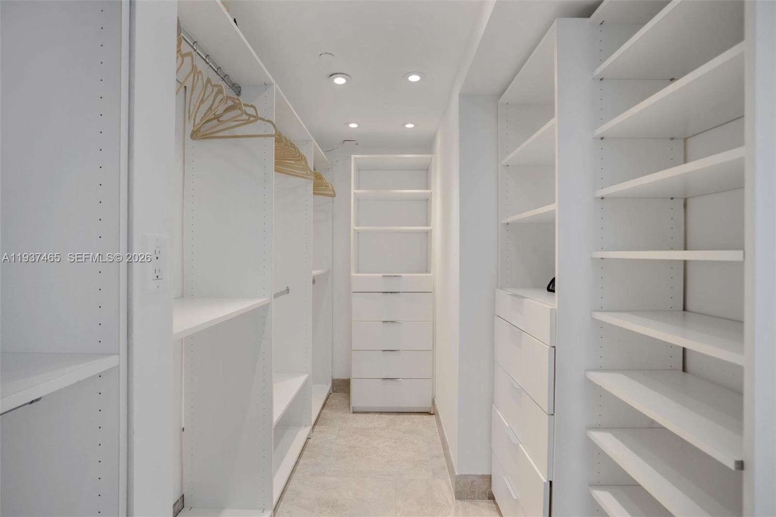 5225 Collins Ave # 1221, Miami Beach FL 33140 — 30