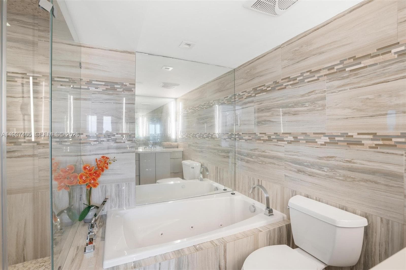 5225 Collins Ave # 1221, Miami Beach FL 33140 — 38