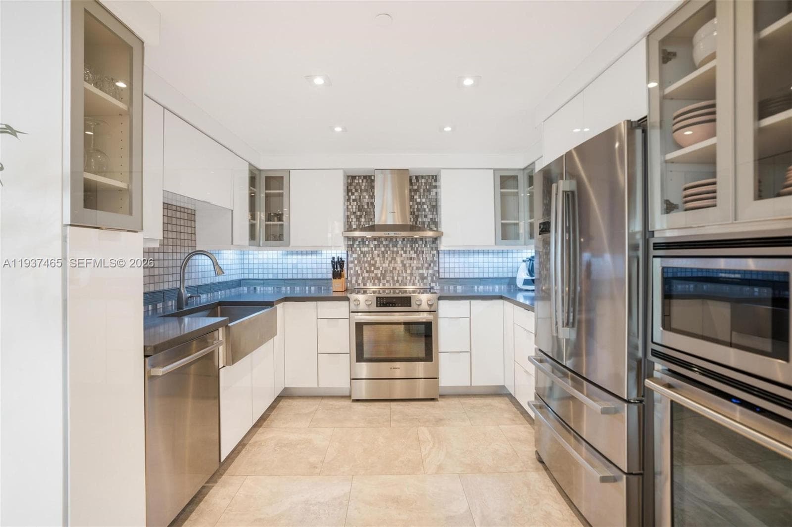 5225 Collins Ave # 1221, Miami Beach FL 33140 — 14