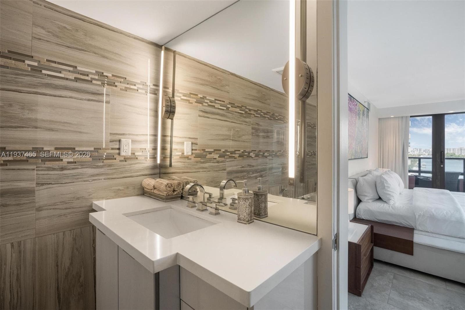 5225 Collins Ave # 1221, Miami Beach FL 33140 — 40