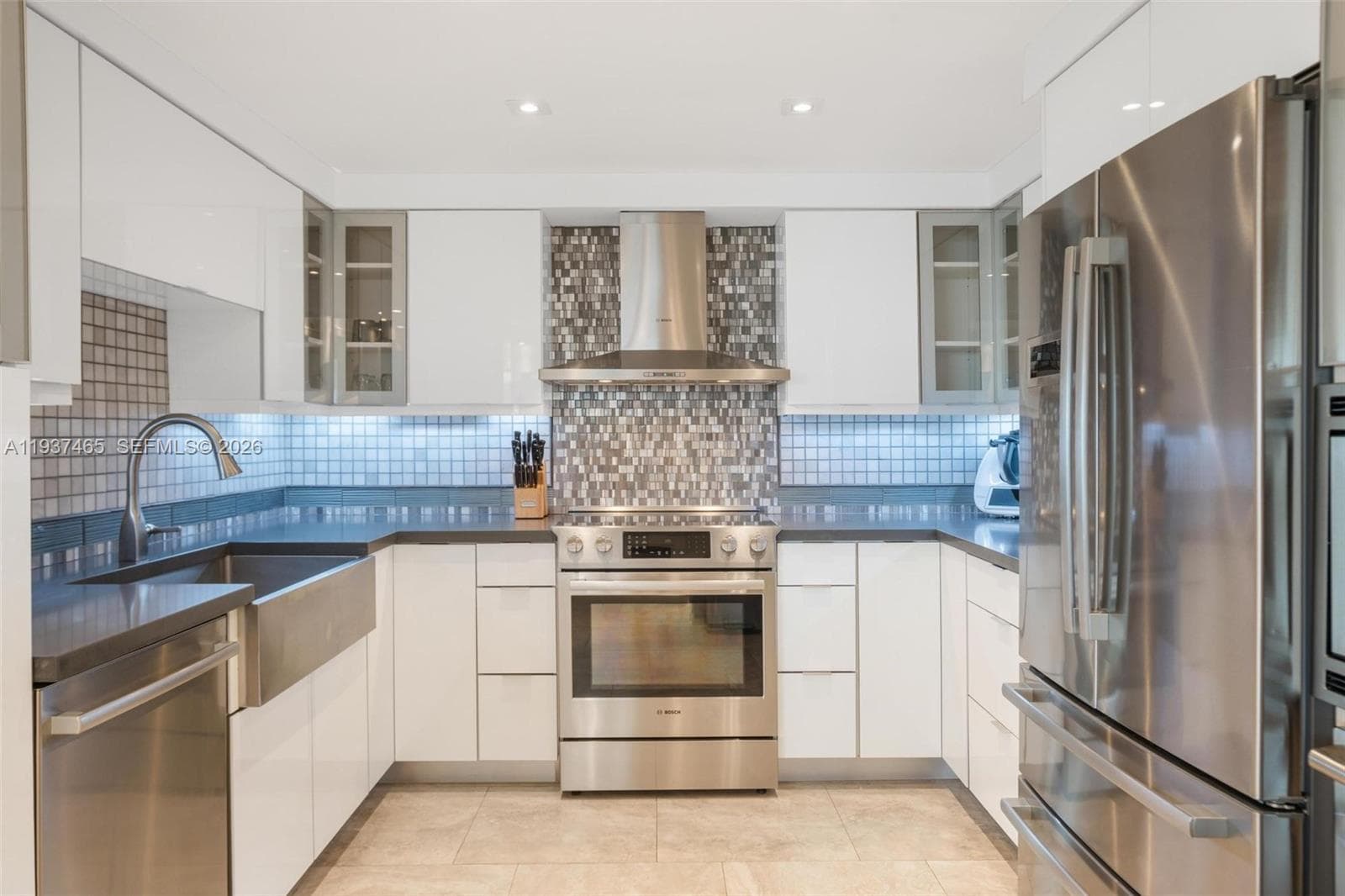 5225 Collins Ave # 1221, Miami Beach FL 33140 — 4