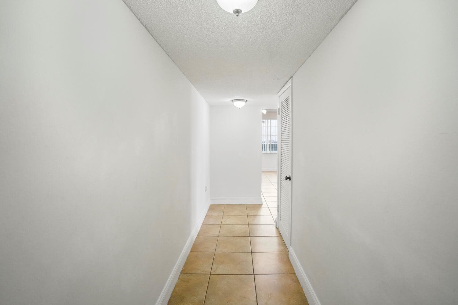 18051 Biscayne Boulevard # 1504, Aventura FL 33160 — 12