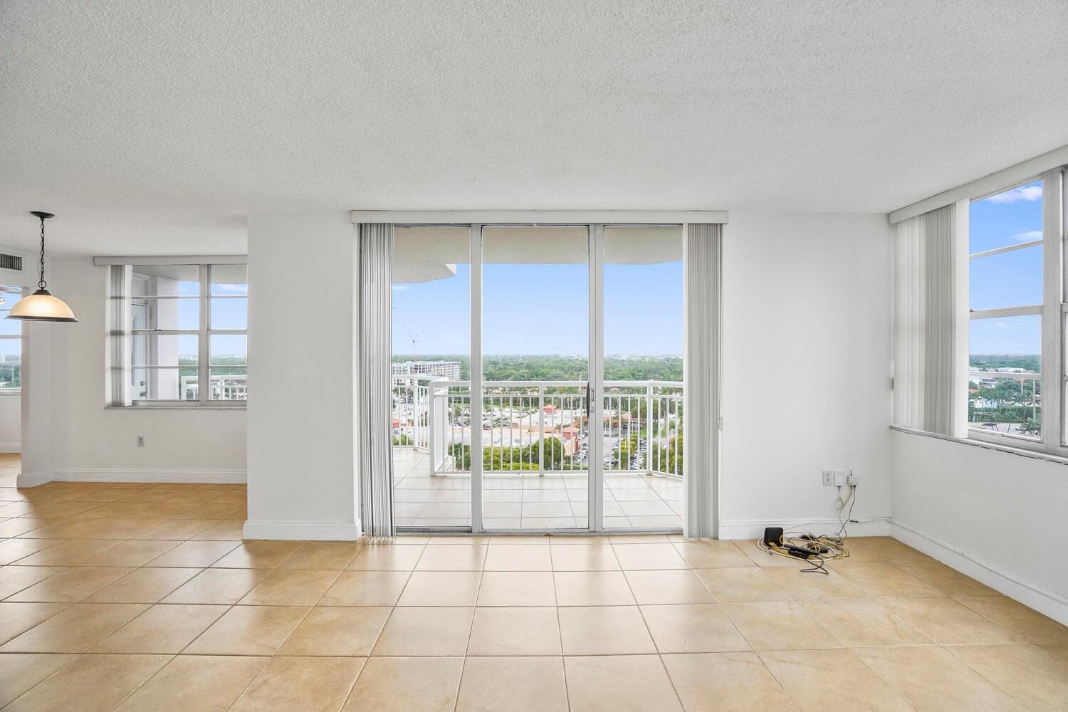18051 Biscayne Boulevard # 1504, Aventura FL 33160 — 7