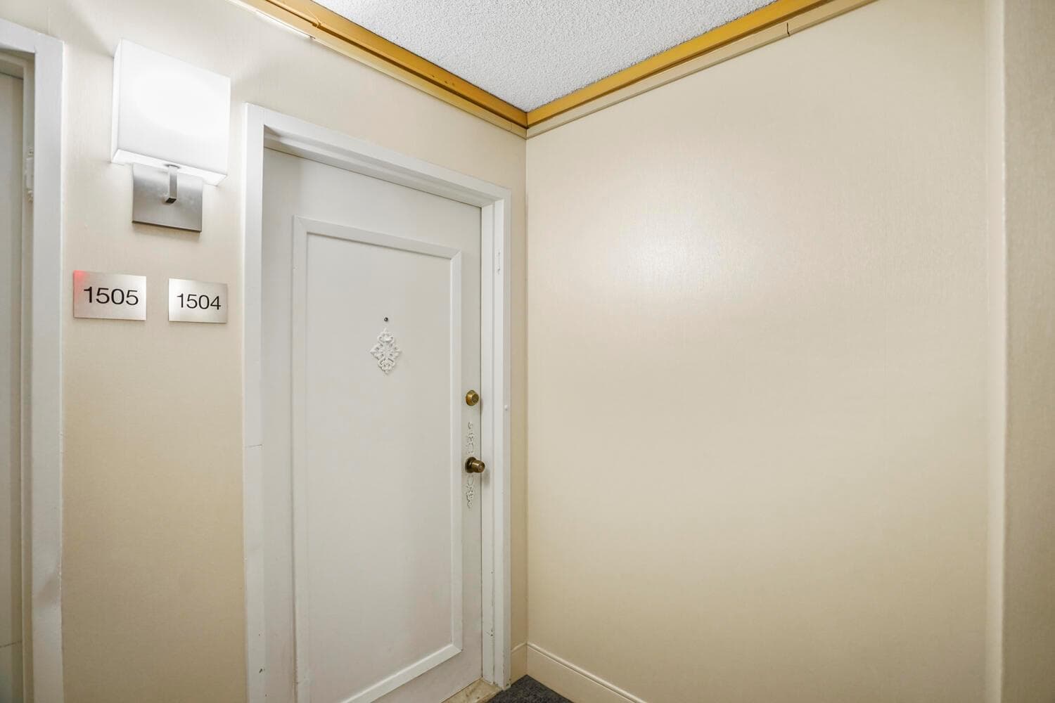 18051 Biscayne Boulevard # 1504, Aventura FL 33160 — 81