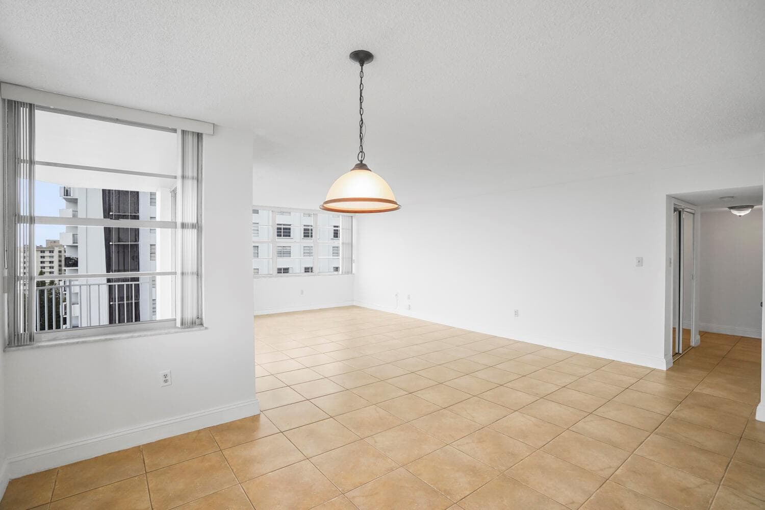 18051 Biscayne Boulevard # 1504, Aventura FL 33160 — 50