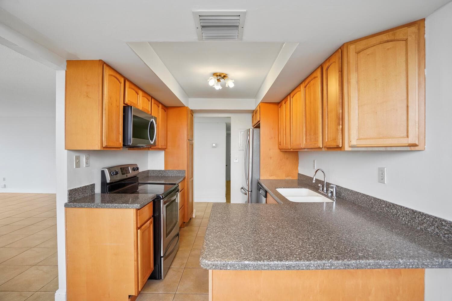 18051 Biscayne Boulevard # 1504, Aventura FL 33160 — 11