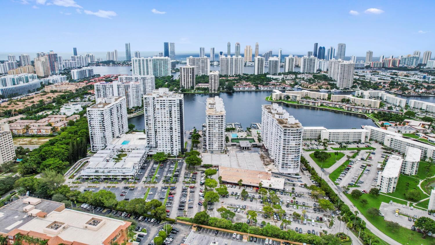 18051 Biscayne Boulevard # 1504, Aventura FL 33160 — 39
