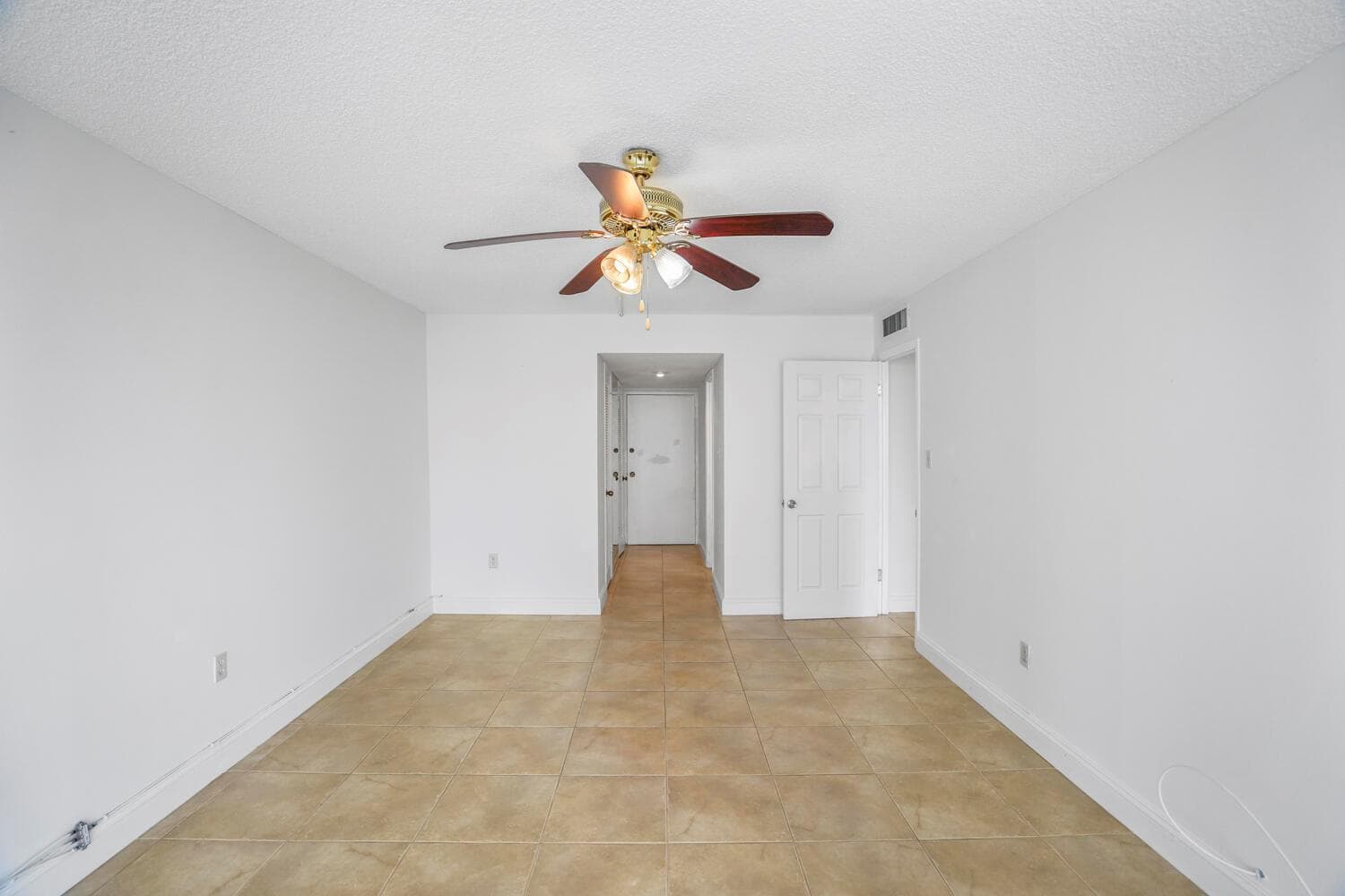 18051 Biscayne Boulevard # 1504, Aventura FL 33160 — 29