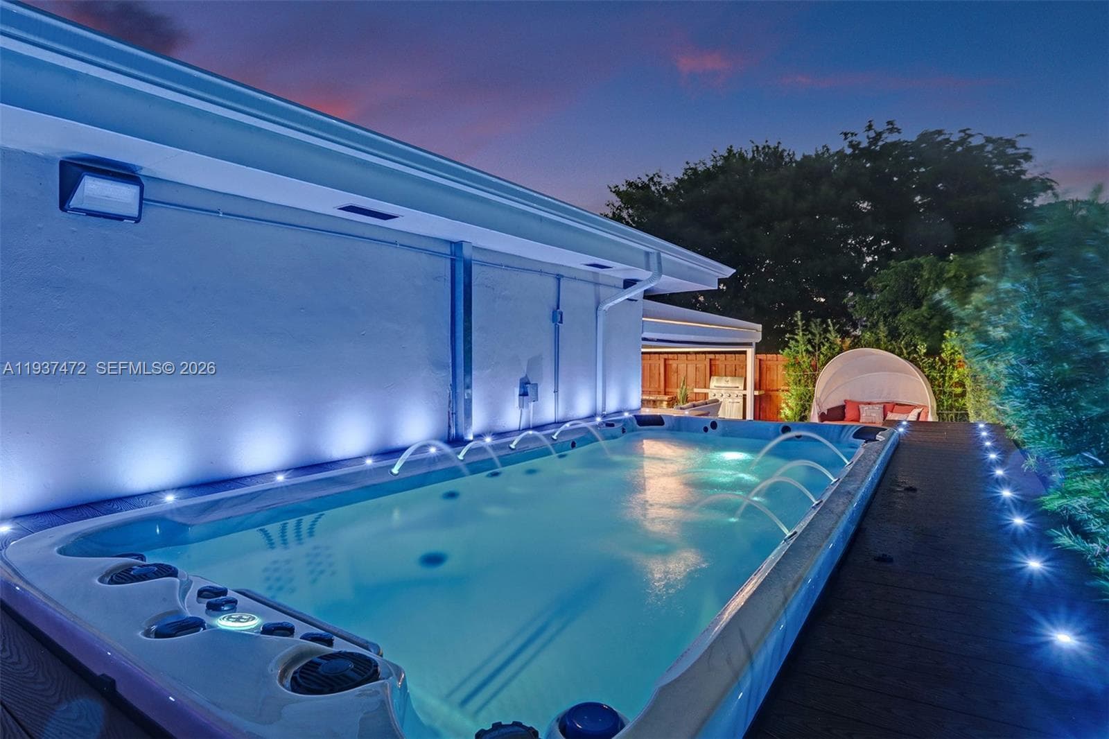 8843 Hawthorne Ave, Surfside FL 33154 — 5