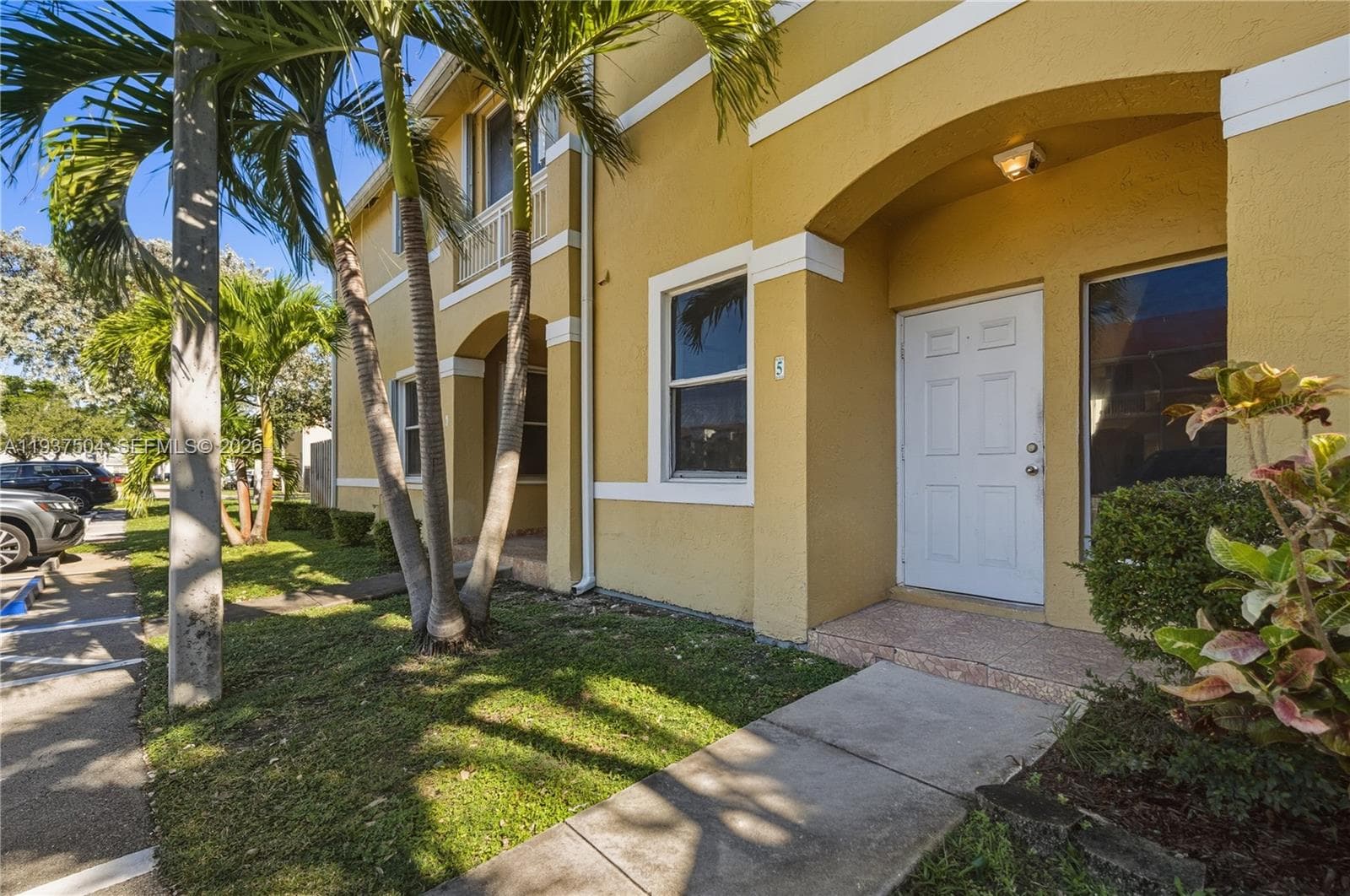 810 NE 212th Ter # 5, Miami FL 33179 — 2