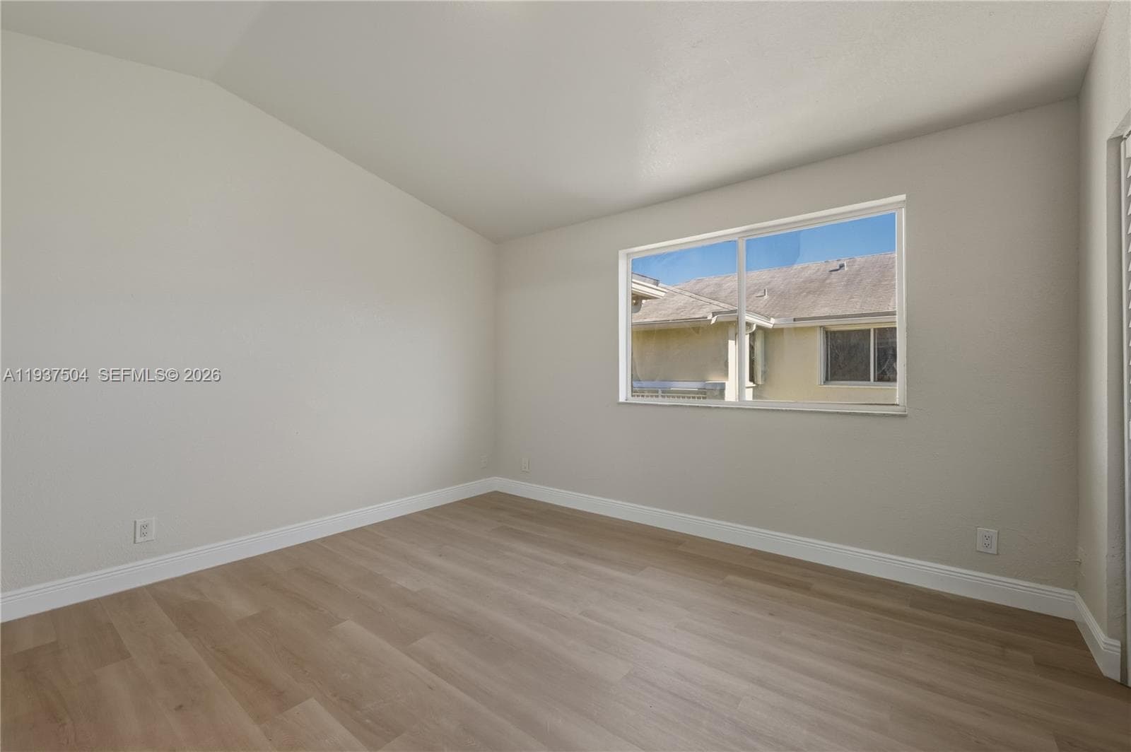 810 NE 212th Ter # 5, Miami FL 33179 — 17