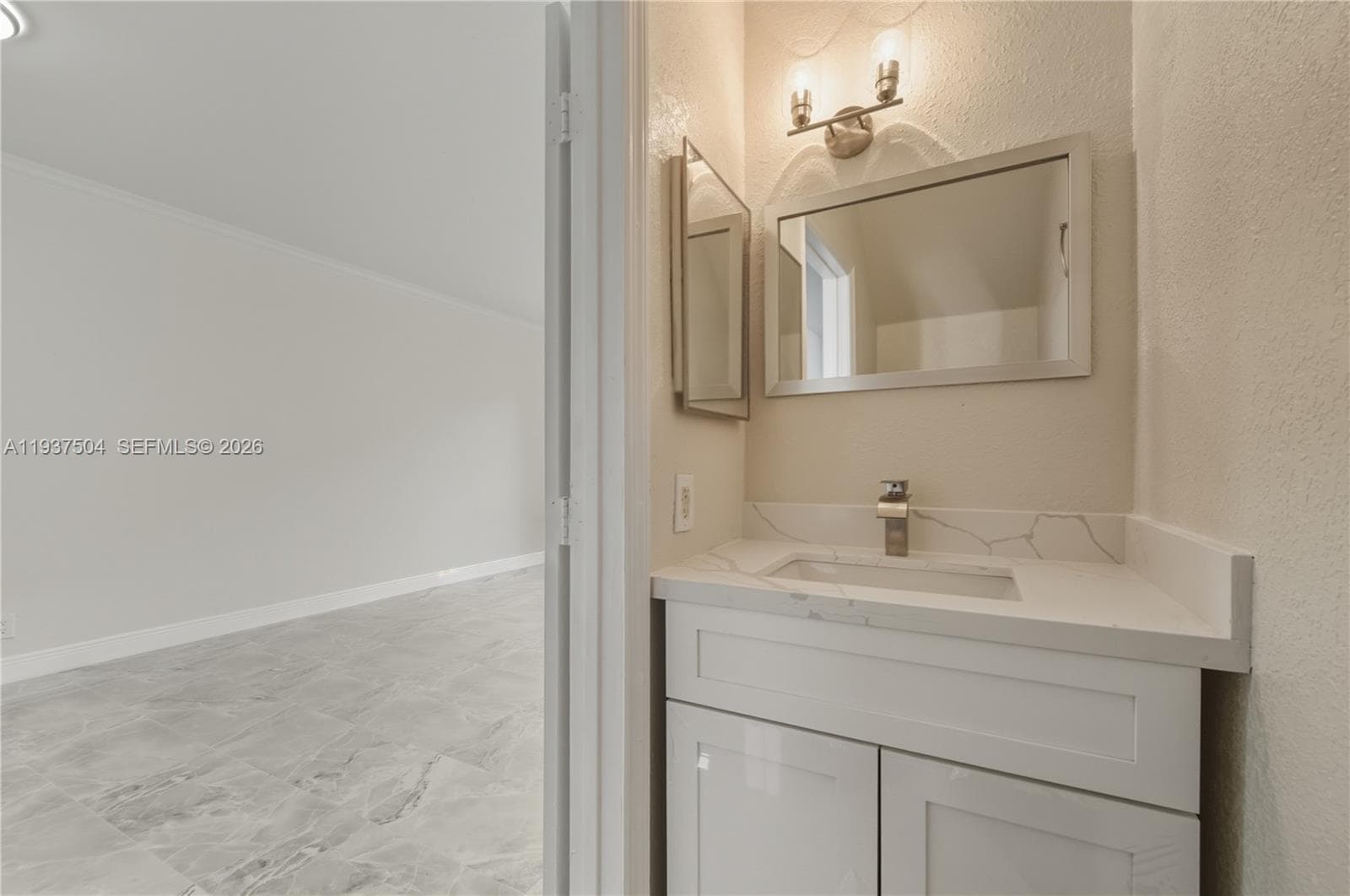 810 NE 212th Ter # 5, Miami FL 33179 — 9