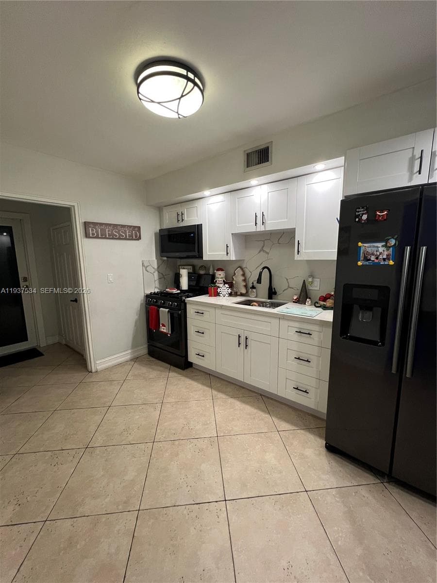 1461 E 9th Ct, Hialeah FL 33010 — 6