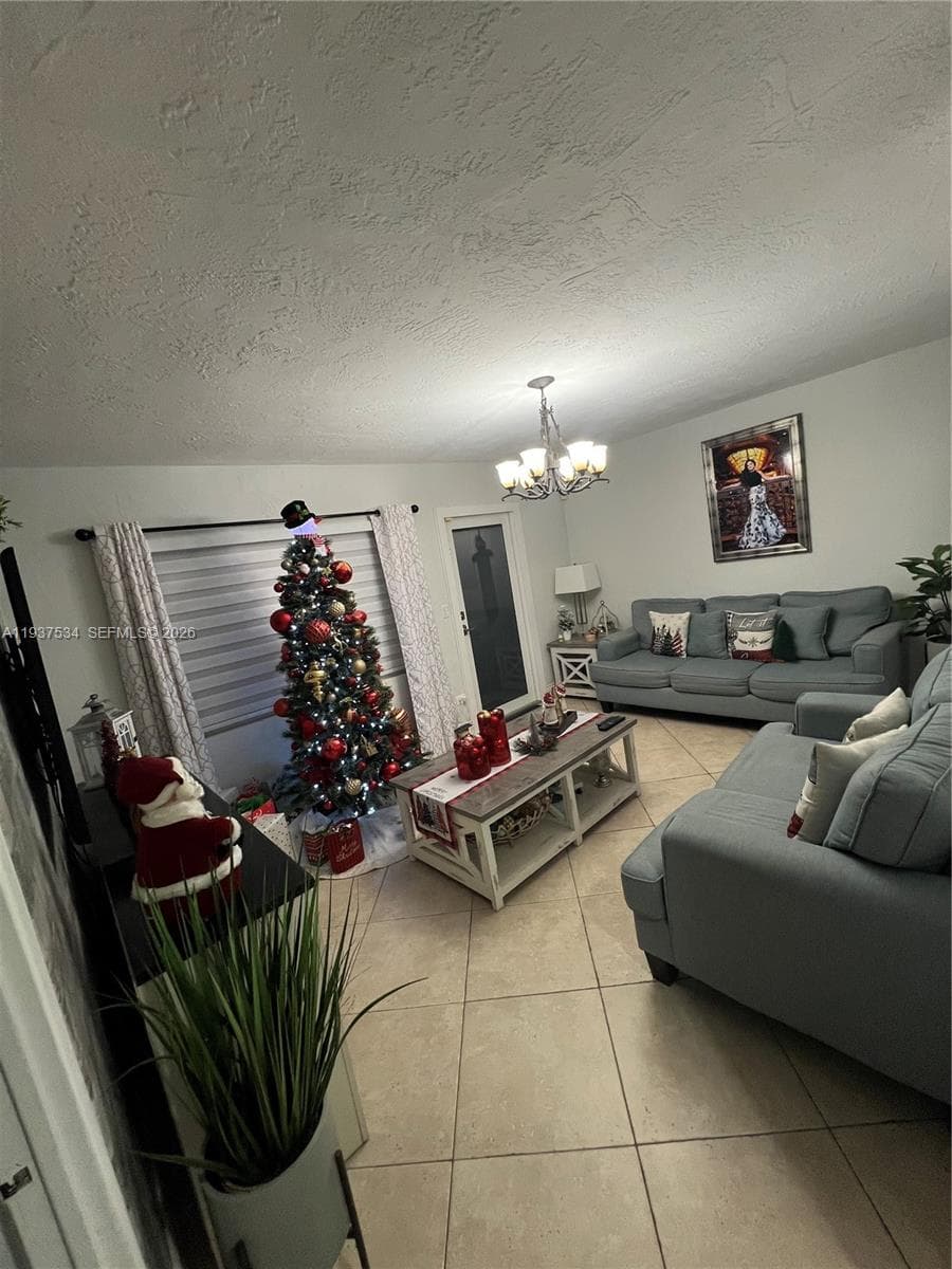 1461 E 9th Ct, Hialeah FL 33010 — 17