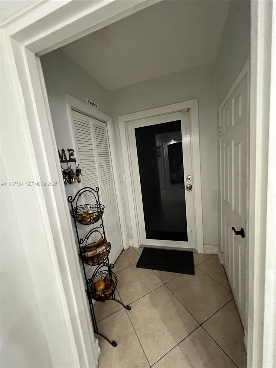 1461 E 9th Ct, Hialeah FL 33010 — 7