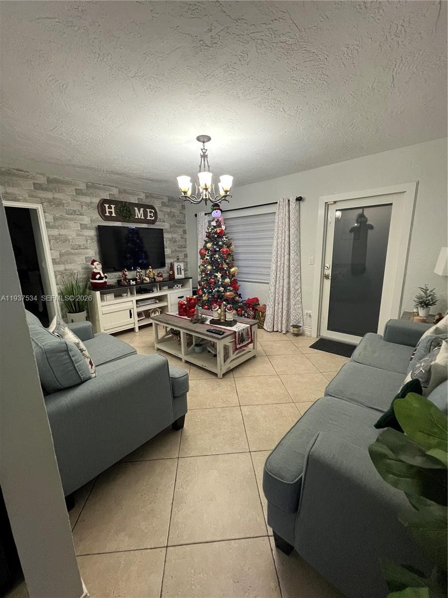 1461 E 9th Ct, Hialeah FL 33010 — 18