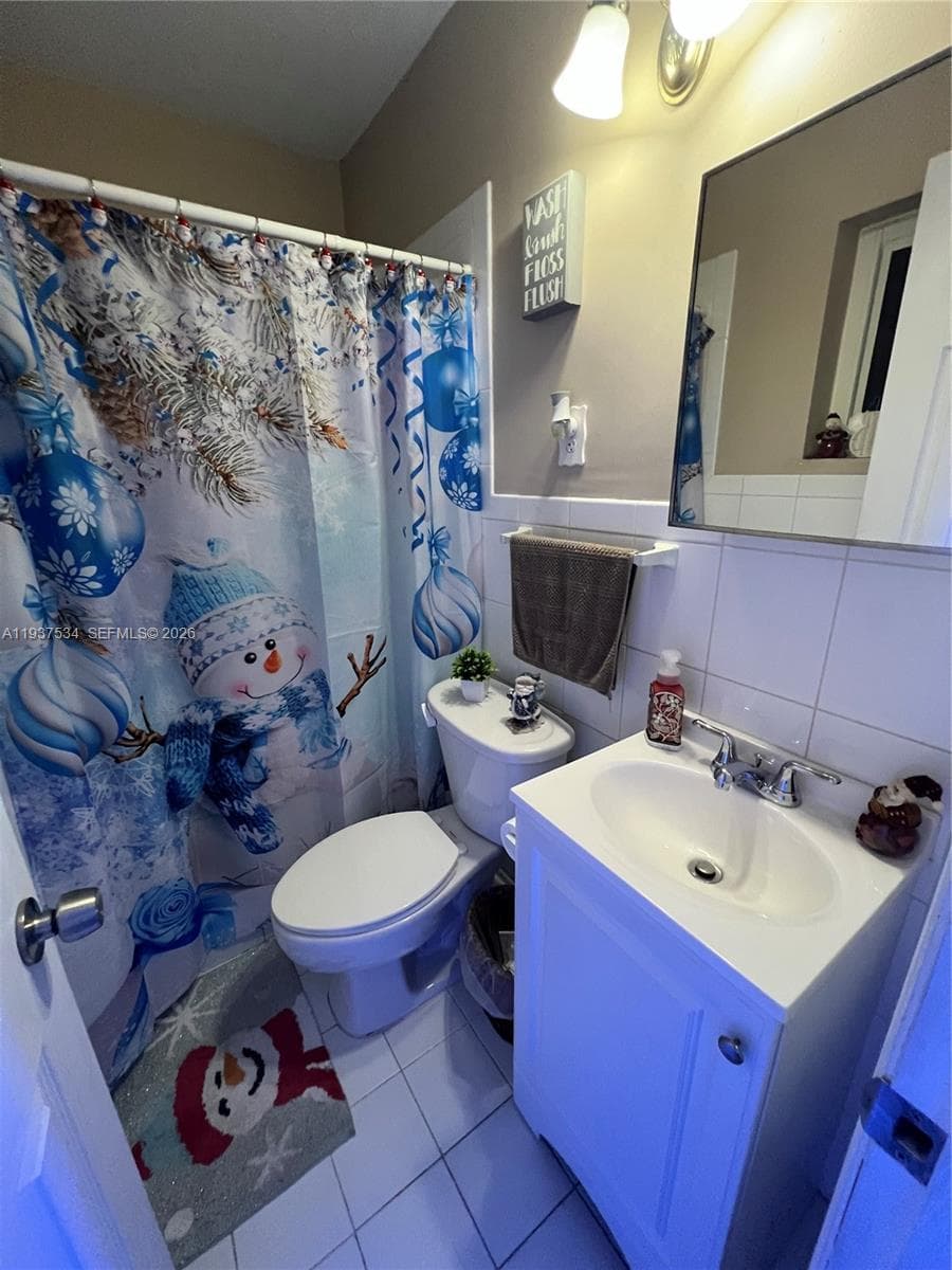 1461 E 9th Ct, Hialeah FL 33010 — 15