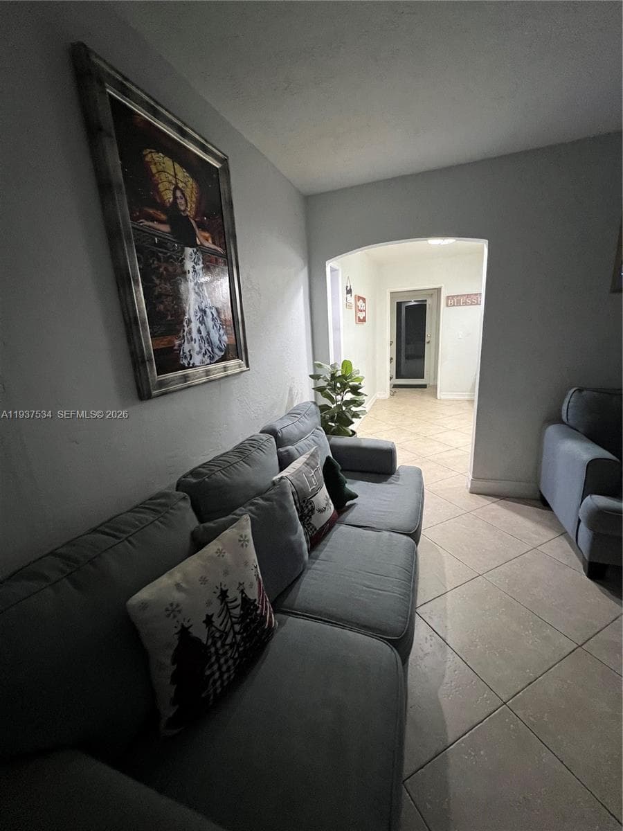 1461 E 9th Ct, Hialeah FL 33010 — 4