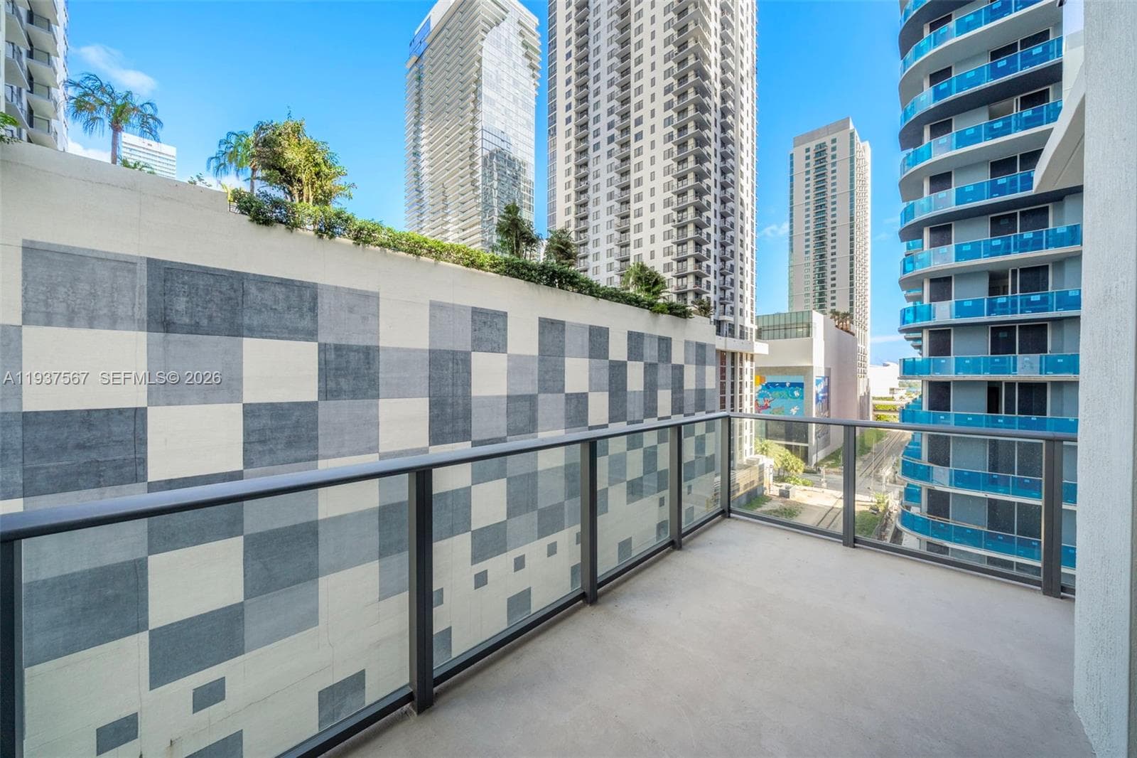 11 NE 6 Street # 709, Miami FL 33132 — 7
