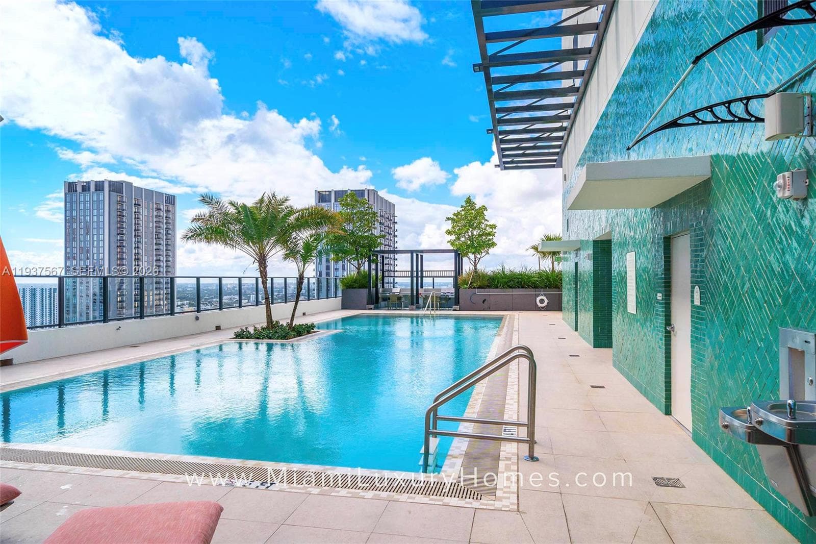 11 NE 6 Street # 709, Miami FL 33132 — 24