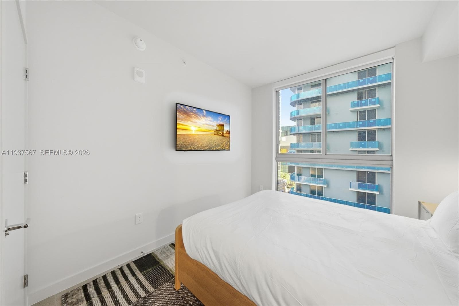 11 NE 6 Street # 709, Miami FL 33132 — 18