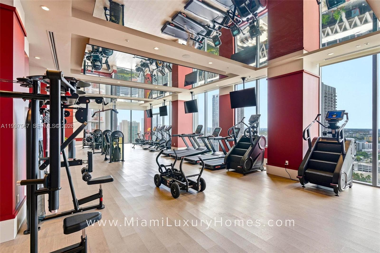 11 NE 6 Street # 709, Miami FL 33132 — 44