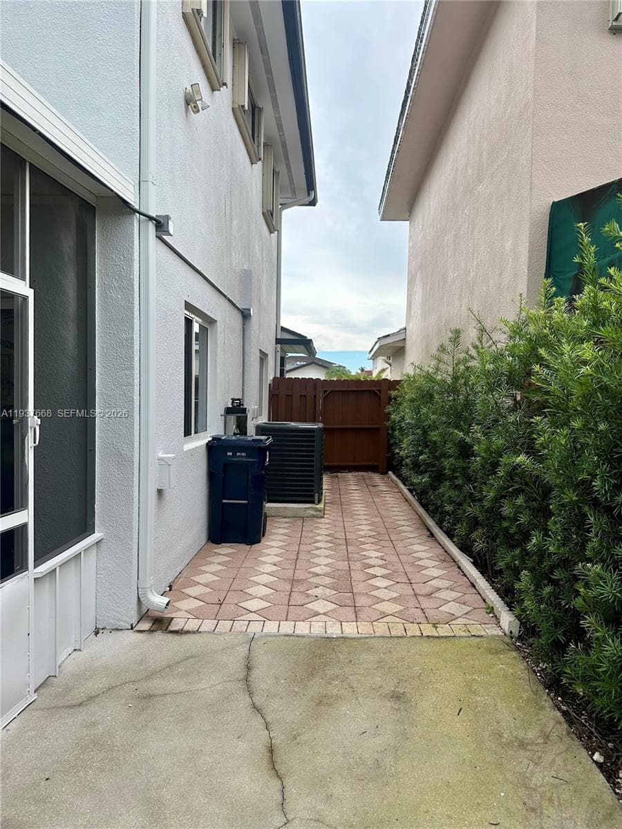 14789 SW 142nd St, Miami FL 33196 — 30