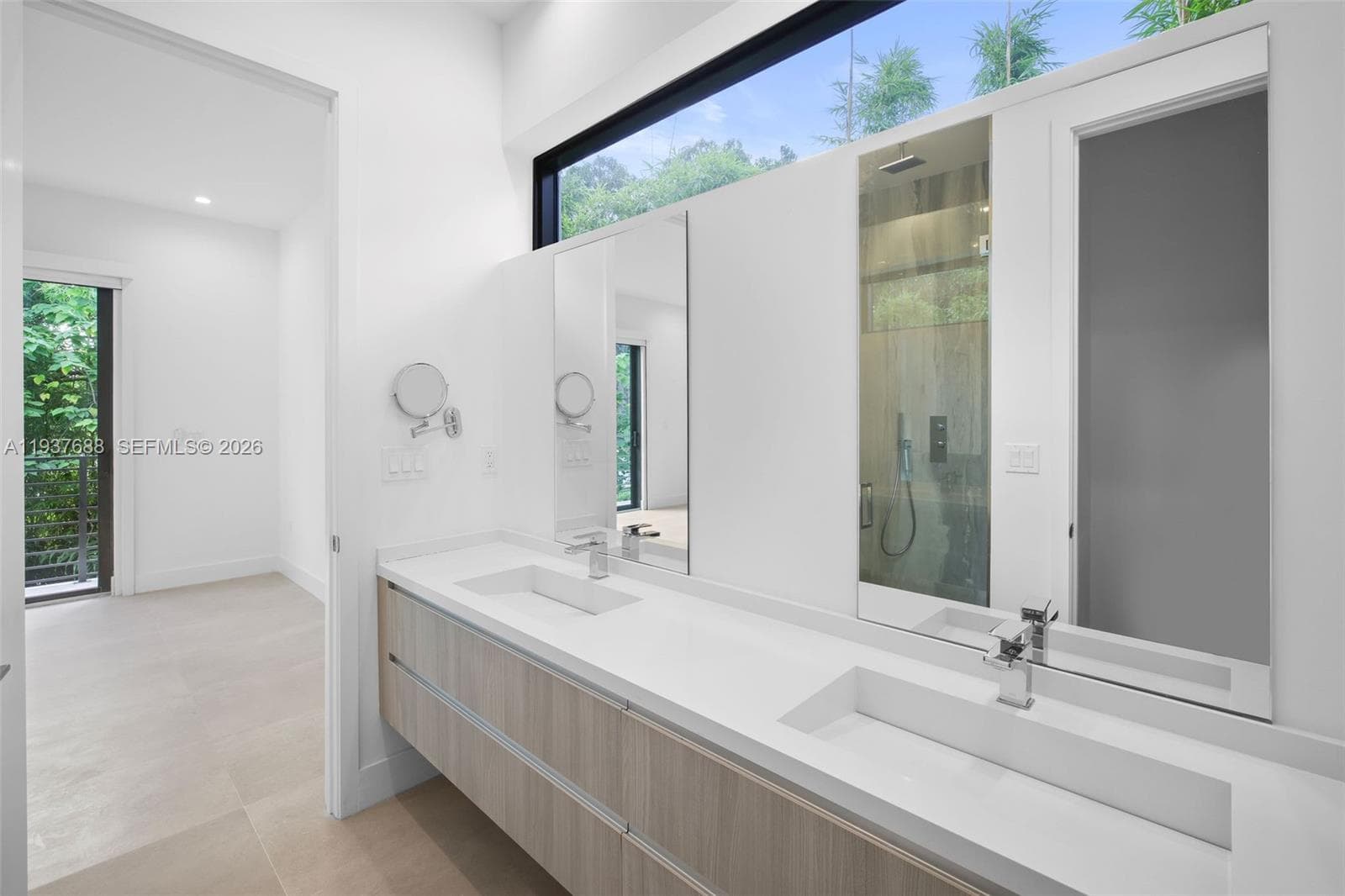 3063 Elizabeth St, Miami FL 33133 — 22