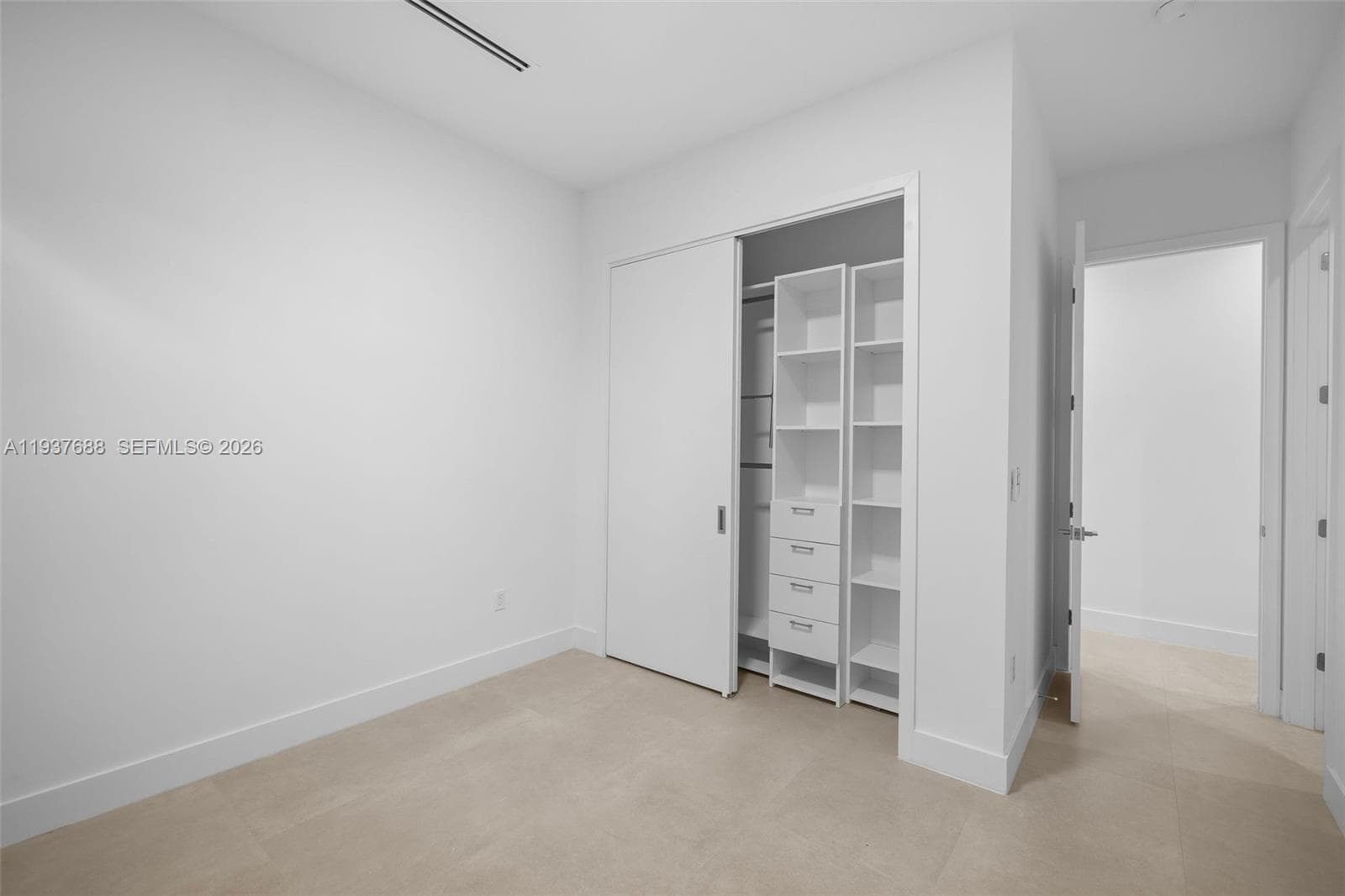 3063 Elizabeth St, Miami FL 33133 — 29