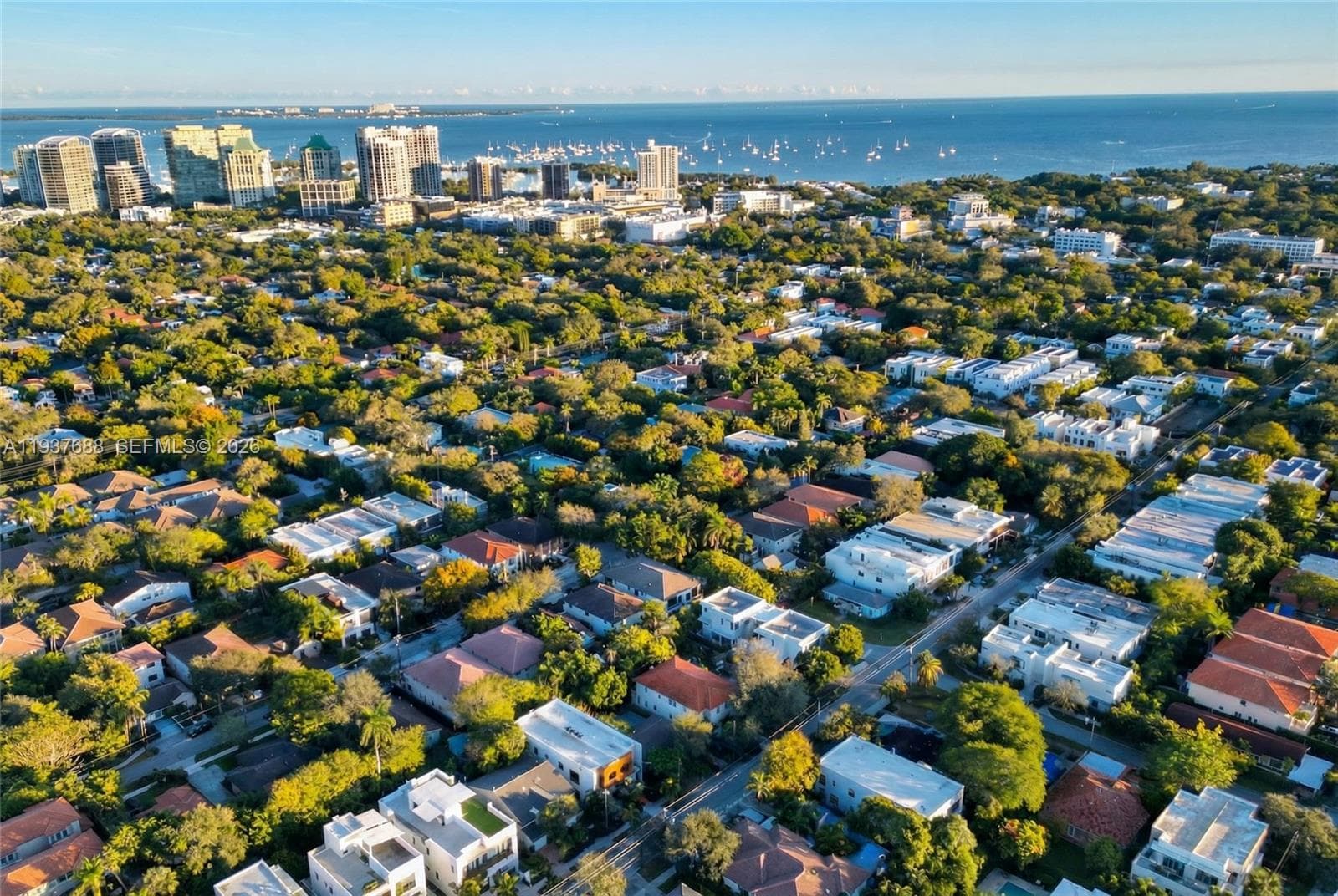 3063 Elizabeth St, Miami FL 33133 — 4