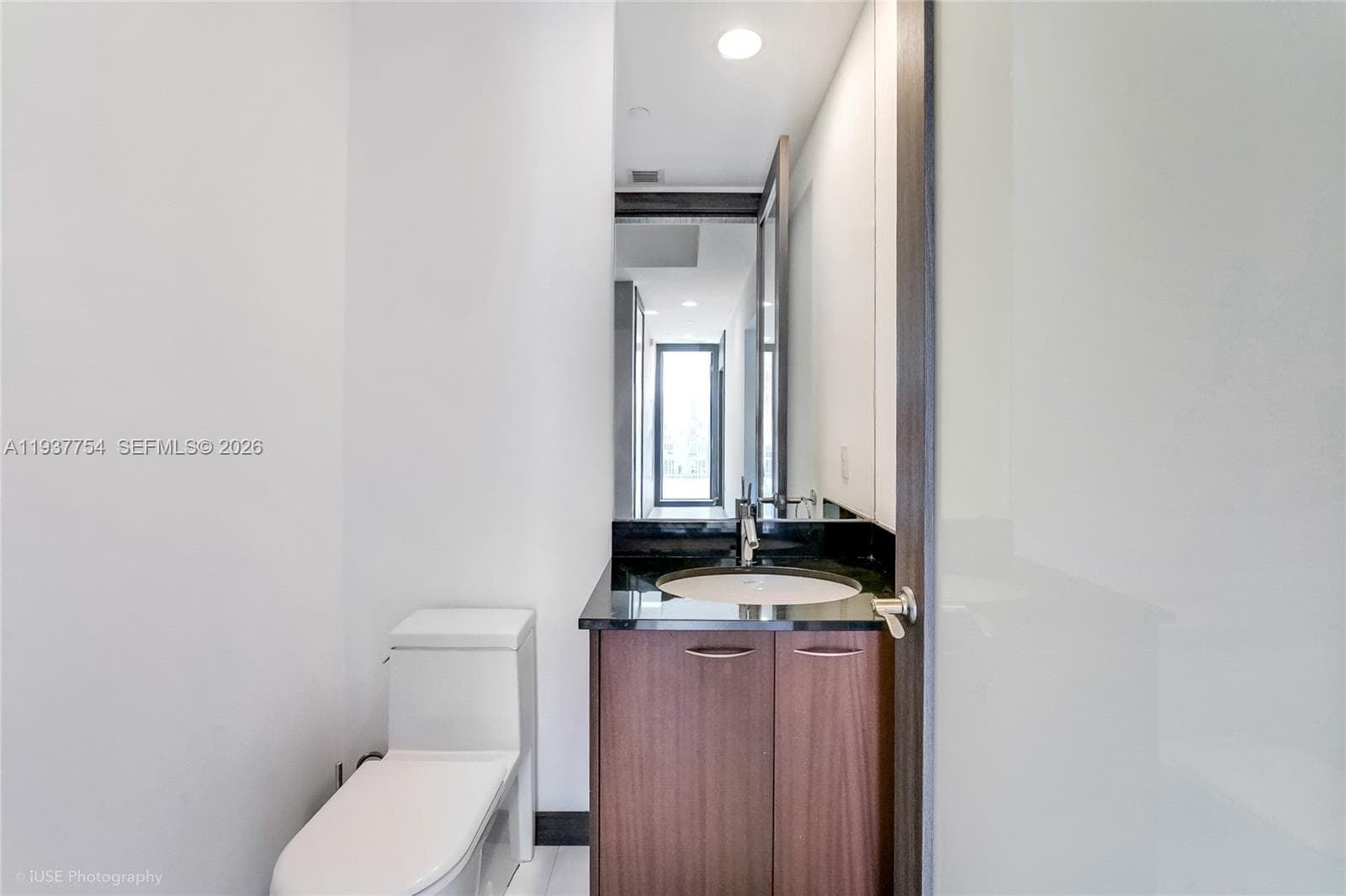 15901 Collins Ave # 2701, Sunny Isles Beach FL 33160 — 17