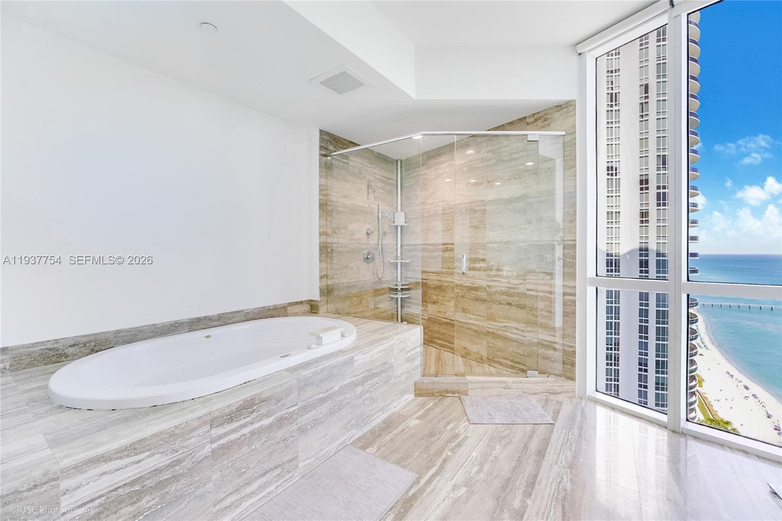 15901 Collins Ave # 2701, Sunny Isles Beach FL 33160 — 15