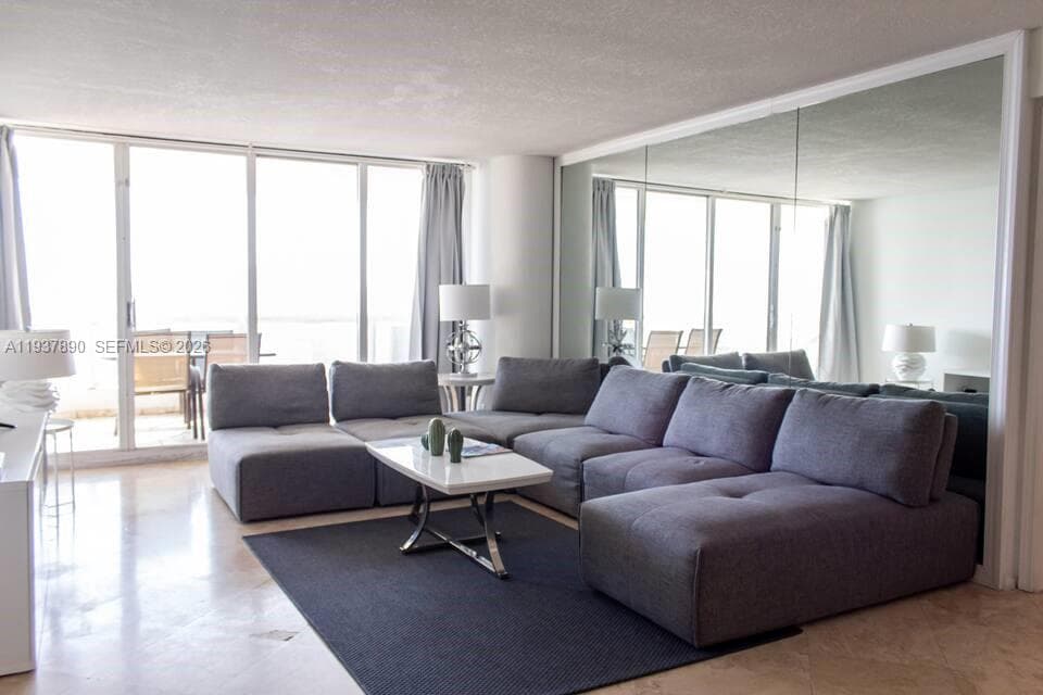 1717 N Bayshore Dr # 4141, Miami FL 33132 — 1