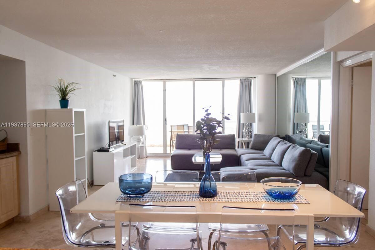 1717 N Bayshore Dr # 4141, Miami FL 33132 — 4